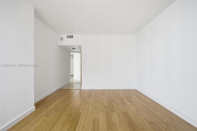 520 Brickell Key Dr A1615, Miami, FL 33131
