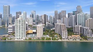 520 Brickell Key Dr A1615, Miami, FL 33131