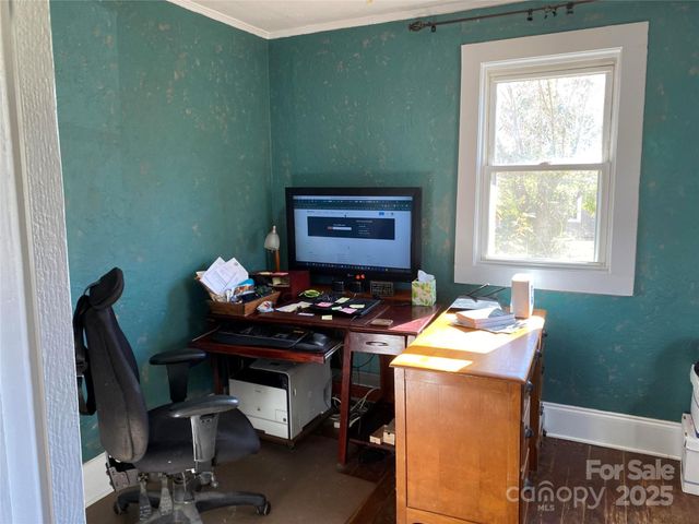 24 Ridge Avenue, Asheville, NC 28803