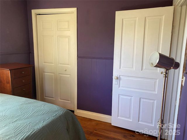 24 Ridge Avenue, Asheville, NC 28803