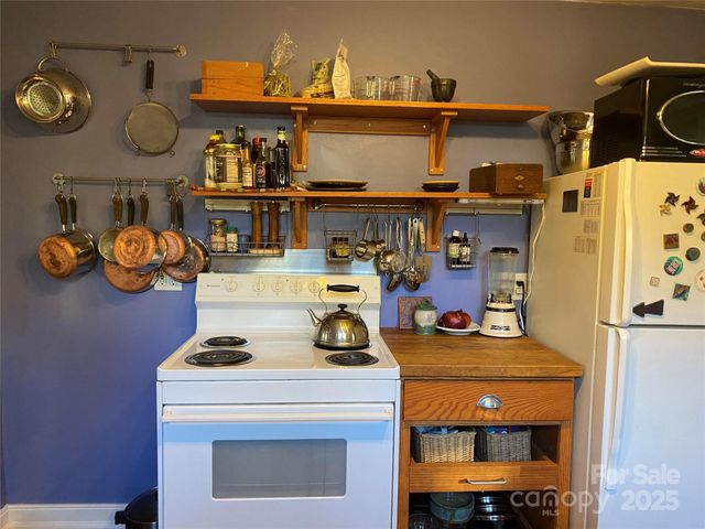 24 Ridge Avenue, Asheville, NC 28803