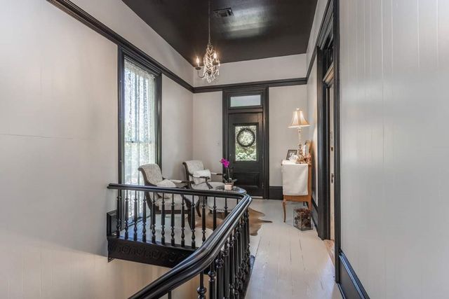 319 S Denton Street, Gainesville, TX 76240