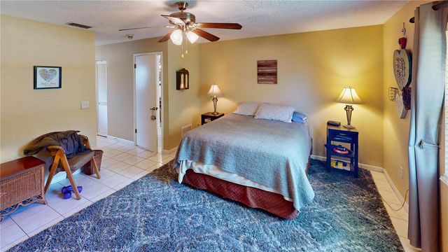 10 ROCKWELL LANE, Palm Coast, FL 32164