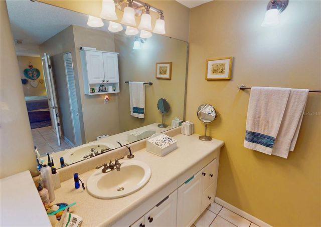 10 ROCKWELL LANE, Palm Coast, FL 32164