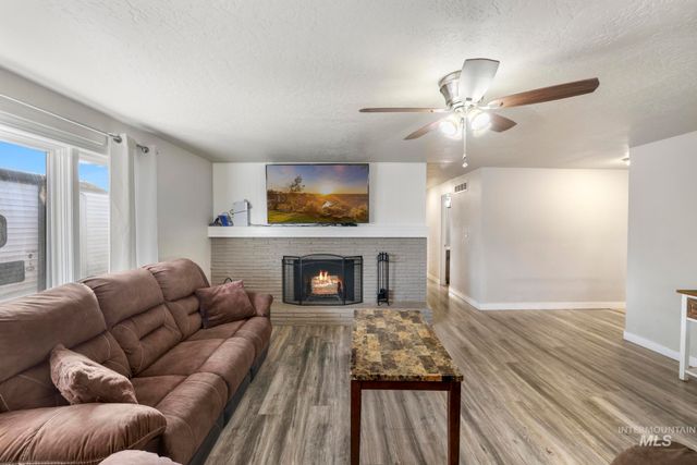 1705 Maplewood Dr, Twin Falls, ID 83301