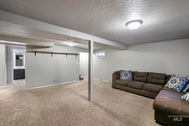 1705 Maplewood Dr, Twin Falls, ID 83301