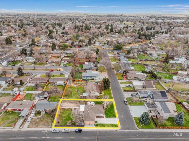 1705 Maplewood Dr, Twin Falls, ID 83301