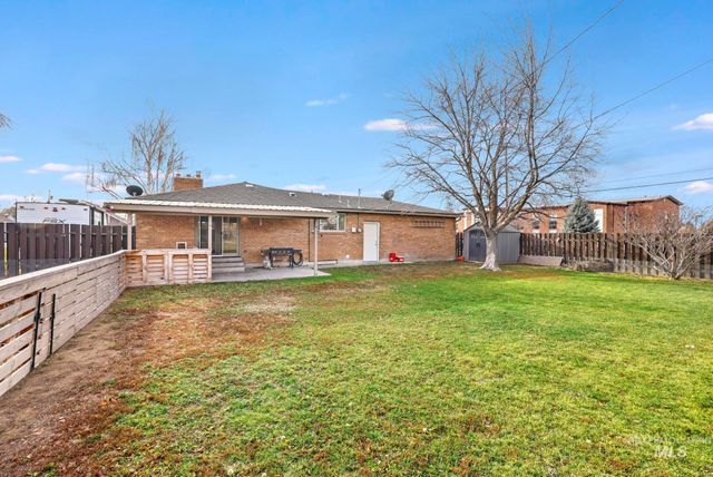 1705 Maplewood Dr, Twin Falls, ID 83301