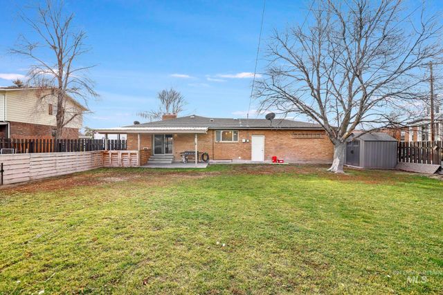 1705 Maplewood Dr, Twin Falls, ID 83301