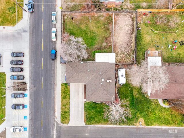 1705 Maplewood Dr, Twin Falls, ID 83301