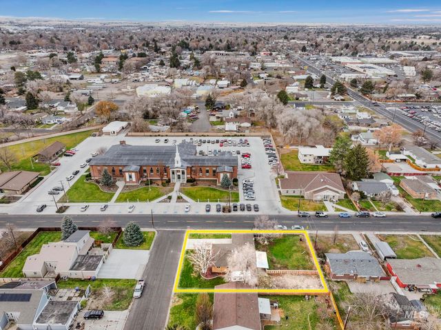 1705 Maplewood Dr, Twin Falls, ID 83301
