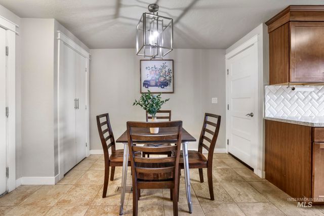 1705 Maplewood Dr, Twin Falls, ID 83301