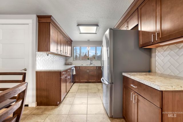 1705 Maplewood Dr, Twin Falls, ID 83301