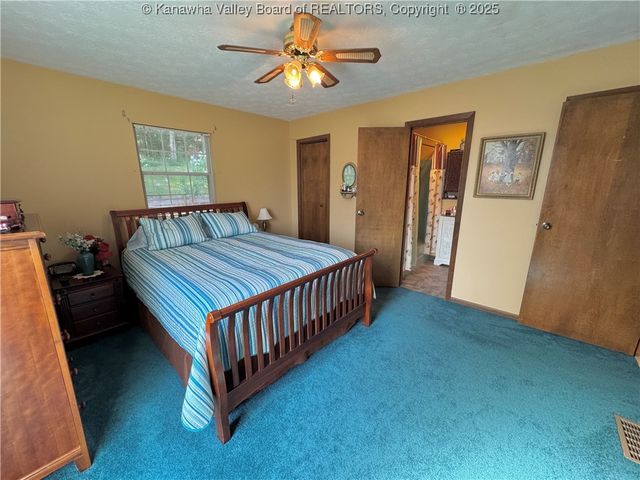 308 Greenbriar Estates, Point Pleasant, WV 25550