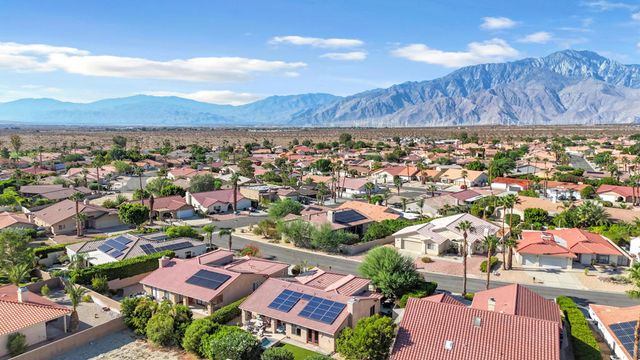 9520 Ekwanok Drive, Desert Hot Springs, CA 92240