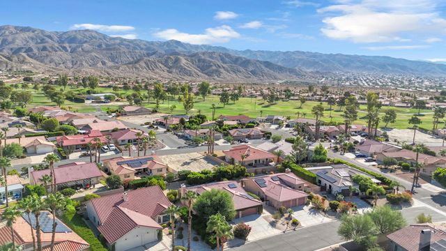 9520 Ekwanok Drive, Desert Hot Springs, CA 92240