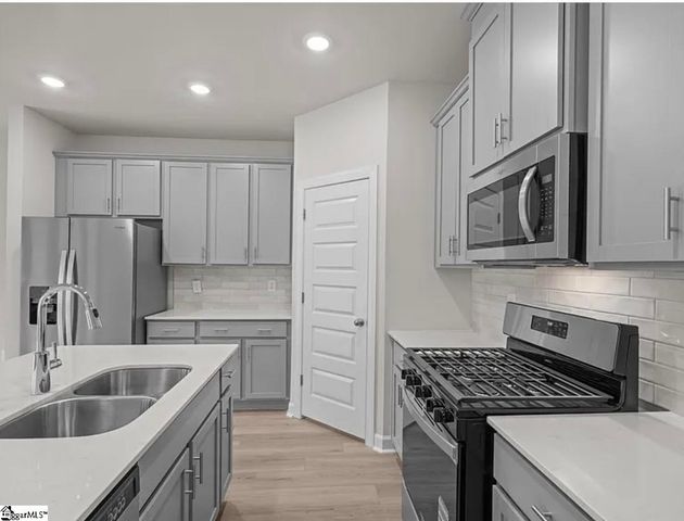 203 Tantalus Street, Gray Court, SC 29645