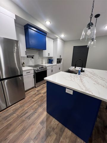 310 Eagle Drive, Gun Barrel City, TX 75156