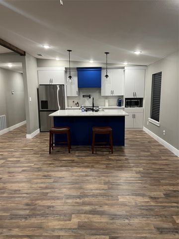 310 Eagle Drive, Gun Barrel City, TX 75156