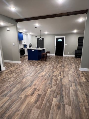 310 Eagle Drive, Gun Barrel City, TX 75156