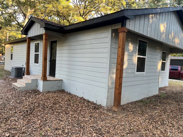 310 Eagle Drive, Gun Barrel City, TX 75156