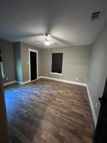 310 Eagle Drive, Gun Barrel City, TX 75156