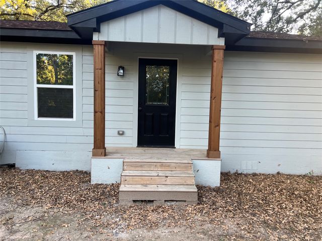 310 Eagle Drive, Gun Barrel City, TX 75156