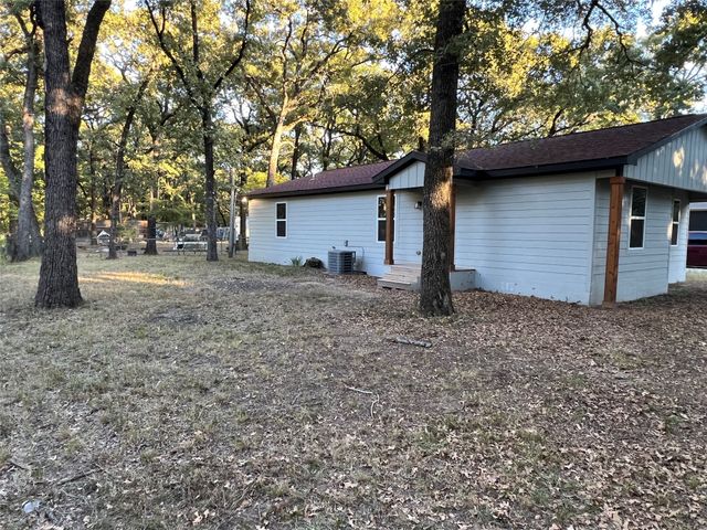 310 Eagle Drive, Gun Barrel City, TX 75156