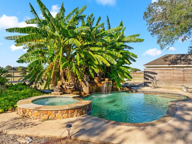 15924 Fm 442 Road, Needville, TX 77461