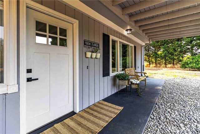 231 Ring Road, Kalama, WA 98625