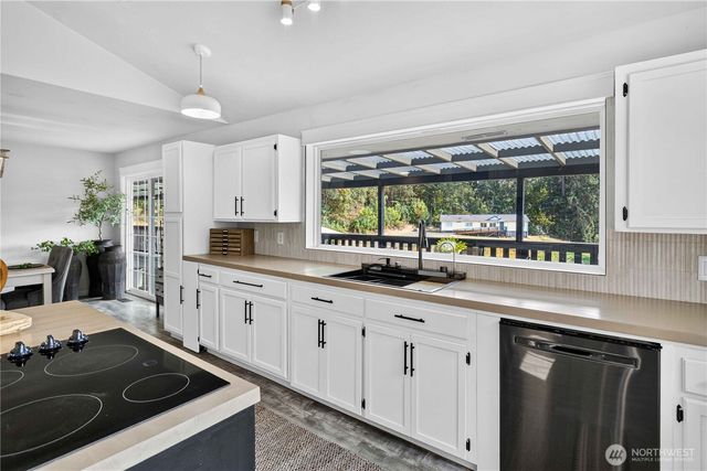 231 Ring Road, Kalama, WA 98625