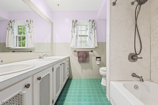 373 Tremont Road, Akron, OH 44313