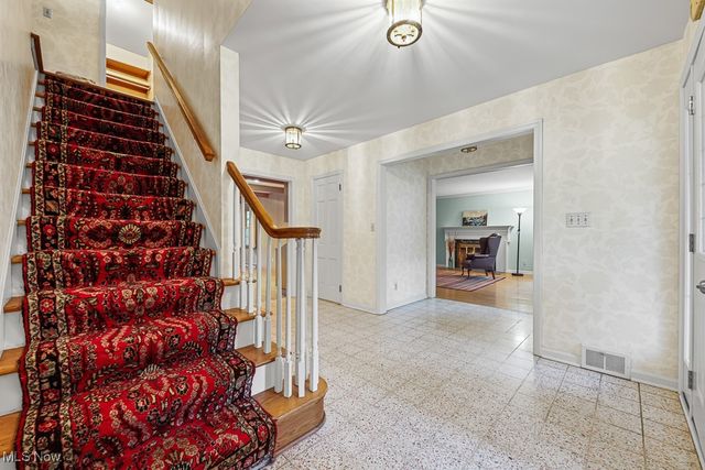 373 Tremont Road, Akron, OH 44313