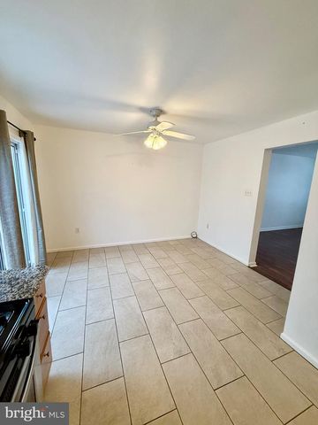 926 WOODLAWN AVE, Phoenixville, PA 19460