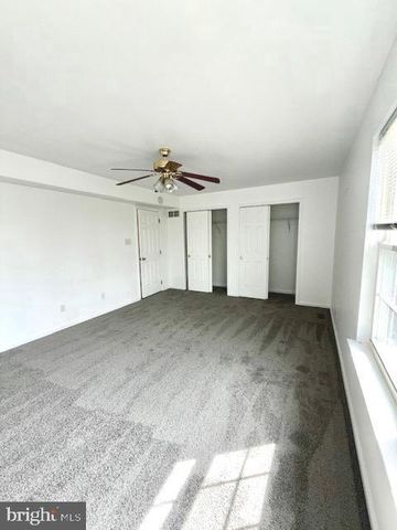 926 WOODLAWN AVE, Phoenixville, PA 19460