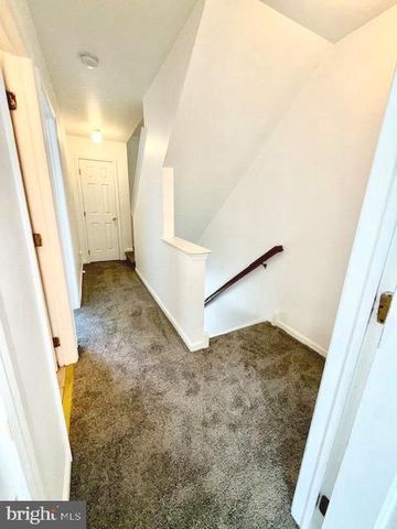 926 WOODLAWN AVE, Phoenixville, PA 19460