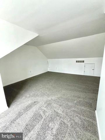 926 WOODLAWN AVE, Phoenixville, PA 19460