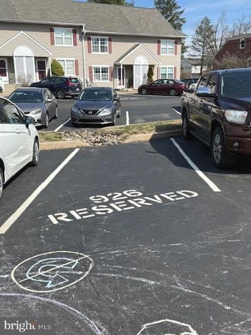 926 WOODLAWN AVE, Phoenixville, PA 19460