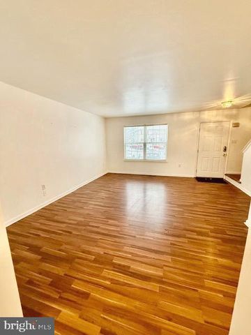 926 WOODLAWN AVE, Phoenixville, PA 19460