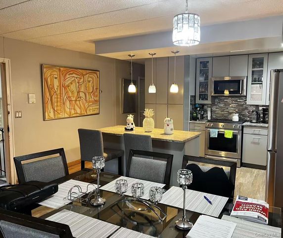 75-22 Parsons Boulevard D3, Fresh Meadows, NY 11366