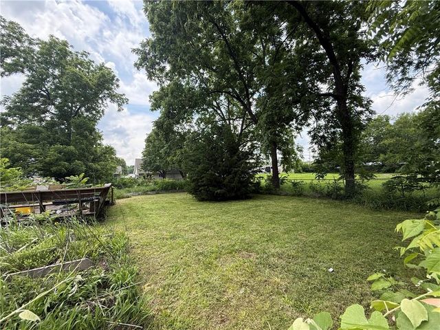 5904 E 133rd Street, Grandview, MO 64030