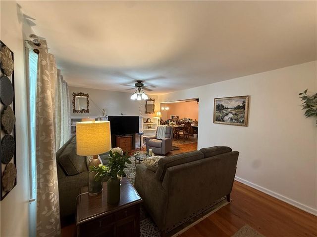 5904 E 133rd Street, Grandview, MO 64030