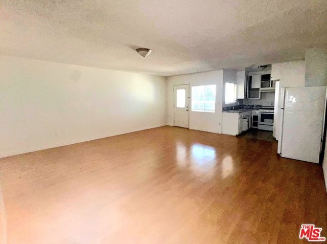 3055 Foothill Boulevard 9, La Crescenta, CA 91214