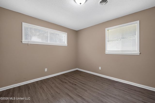 133 Queen Victoria Lane, Jackson, MS 39209