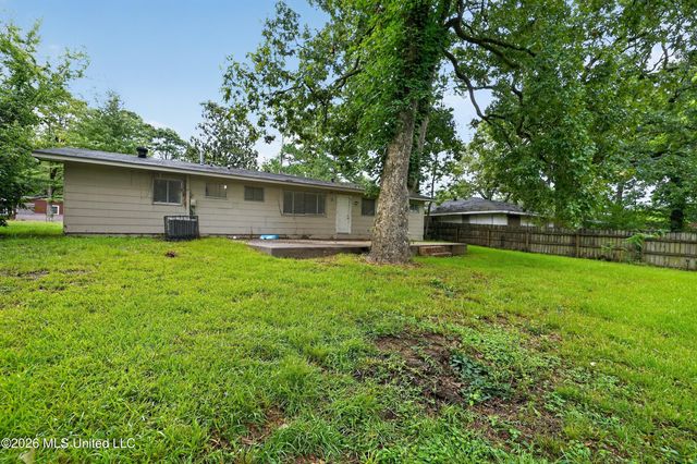 133 Queen Victoria Lane, Jackson, MS 39209