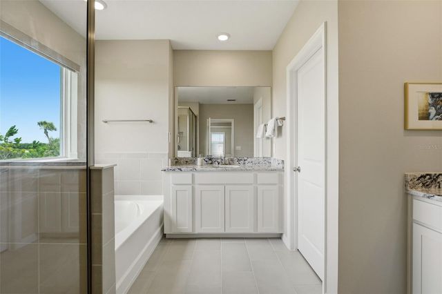 5715 WOODLAND SAGE DRIVE, Sarasota, FL 34238