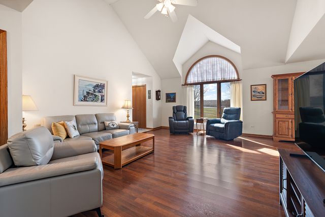 8966 Jeanie Lane, Frankfort, IL 60423