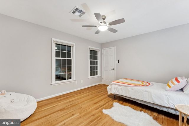2347 N QUANTICO ST N, Arlington, VA 22205