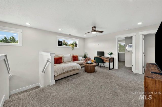 1428 E Star Dr, Meridian, ID 83646