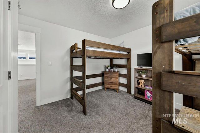 1428 E Star Dr, Meridian, ID 83646